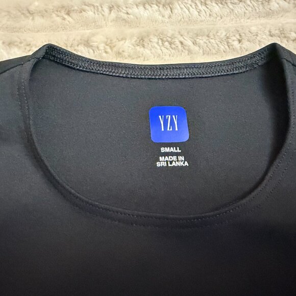 YZY Gap Women’s Sleeveless Second Skin Black - Picture 3 of 6